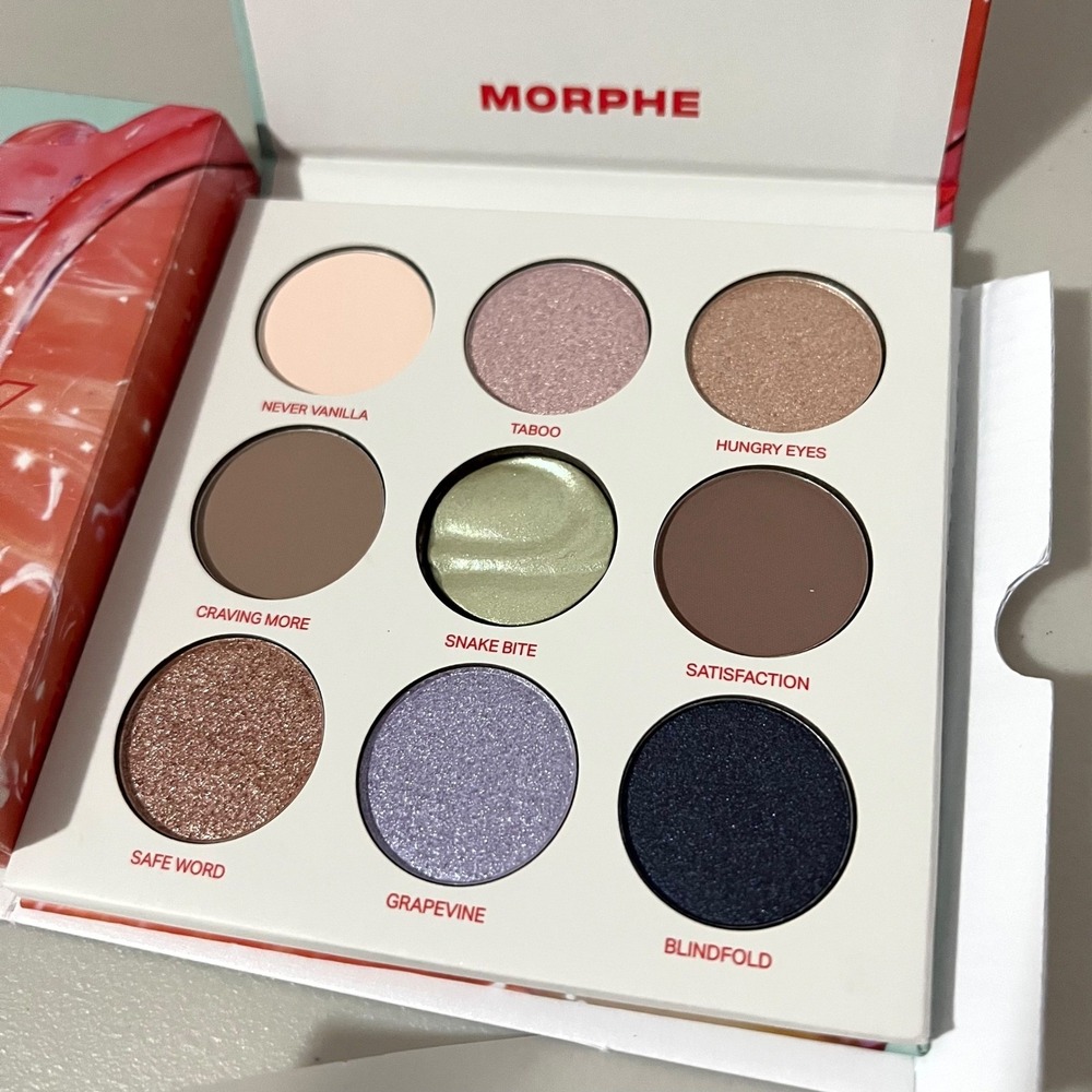 Morphe Pulp‎ Fantasy Artistry Eyeshadow Palette 9 Shades Matte Shimmer Metallic
